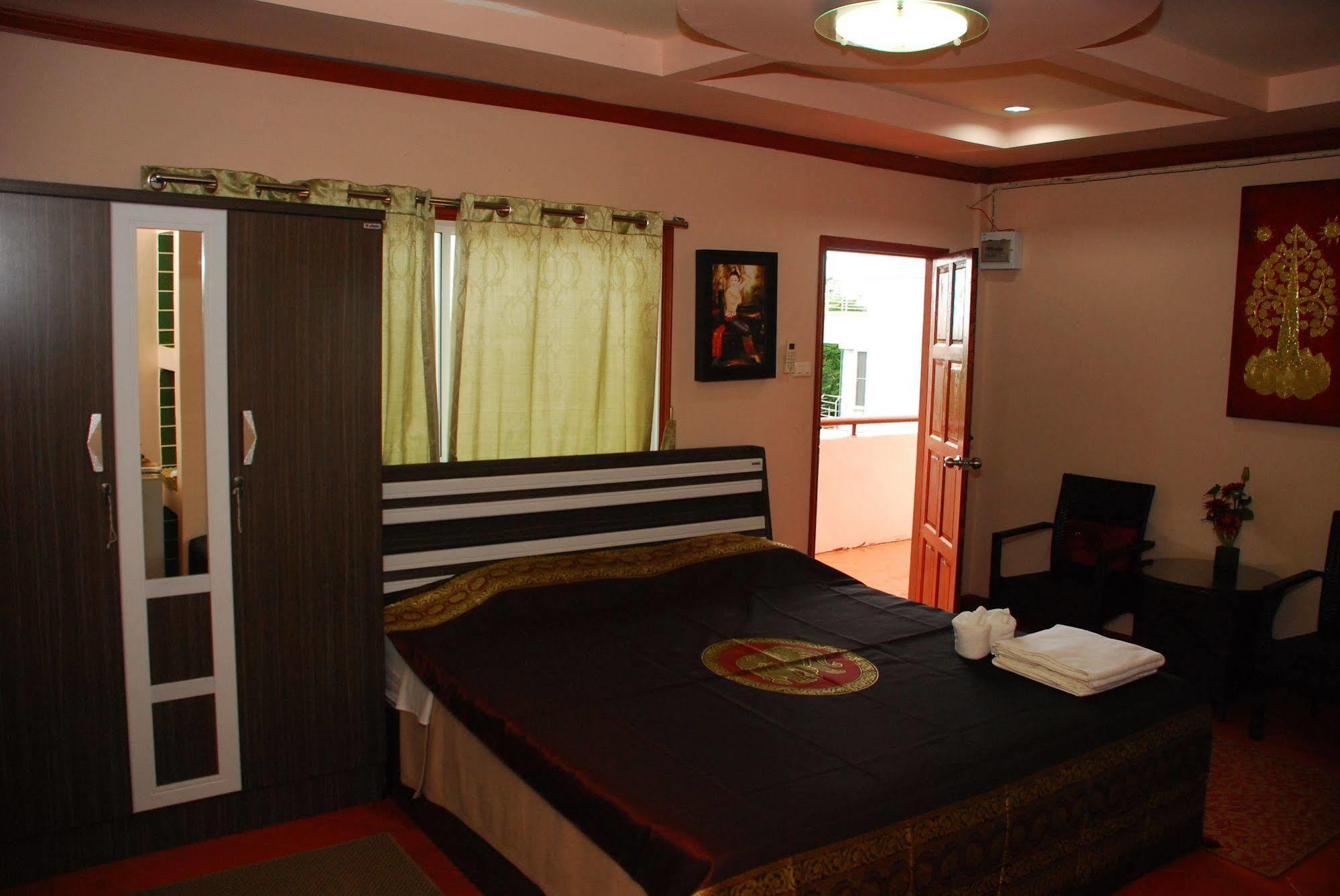 The Phen House Hotell 3*